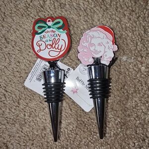 A Pair Of Dolly Parton Wine Bottle Stoppers. NWT